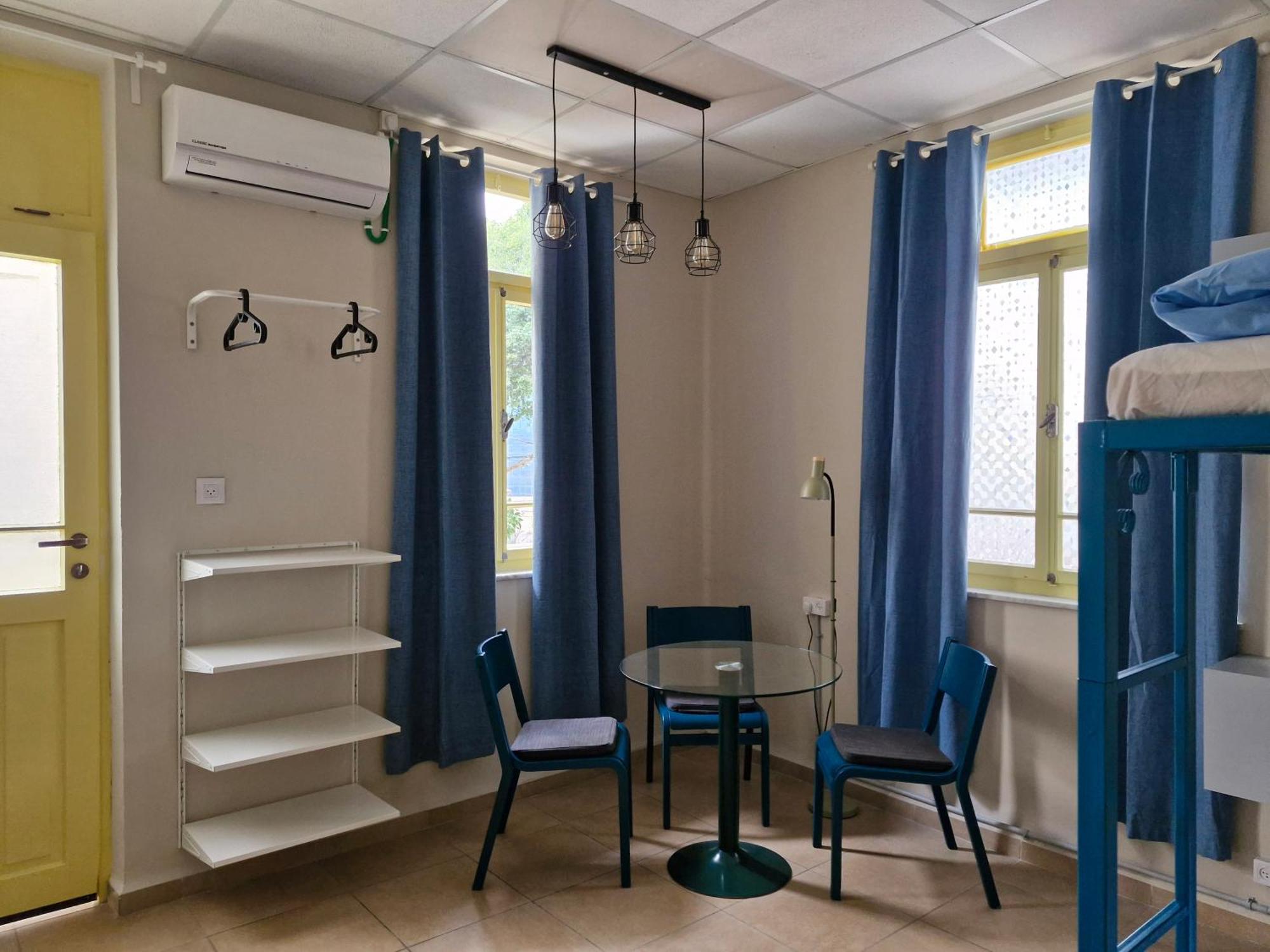 Hostel Roks Хайфа Экстерьер фото