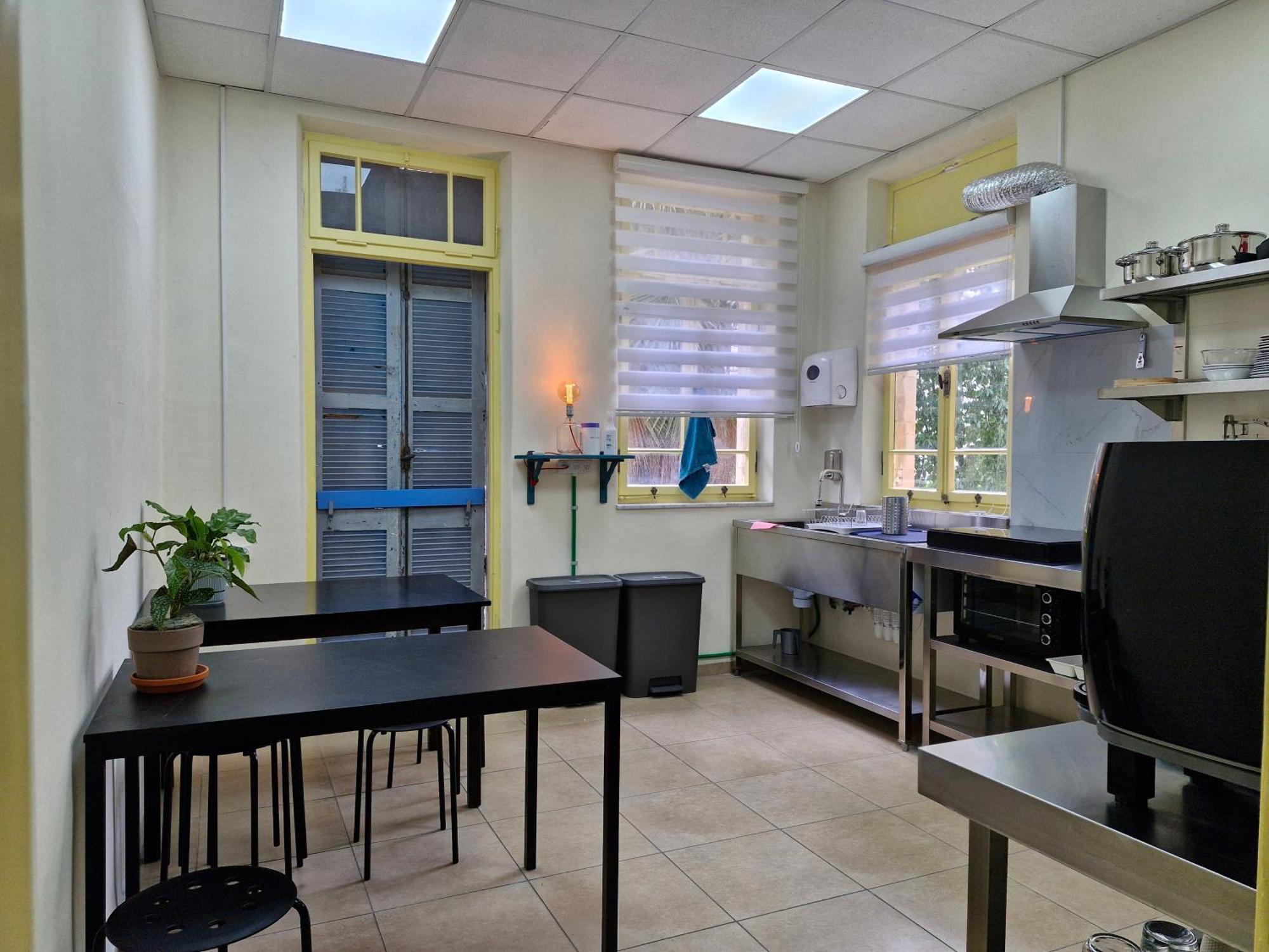 Hostel Roks Хайфа Экстерьер фото