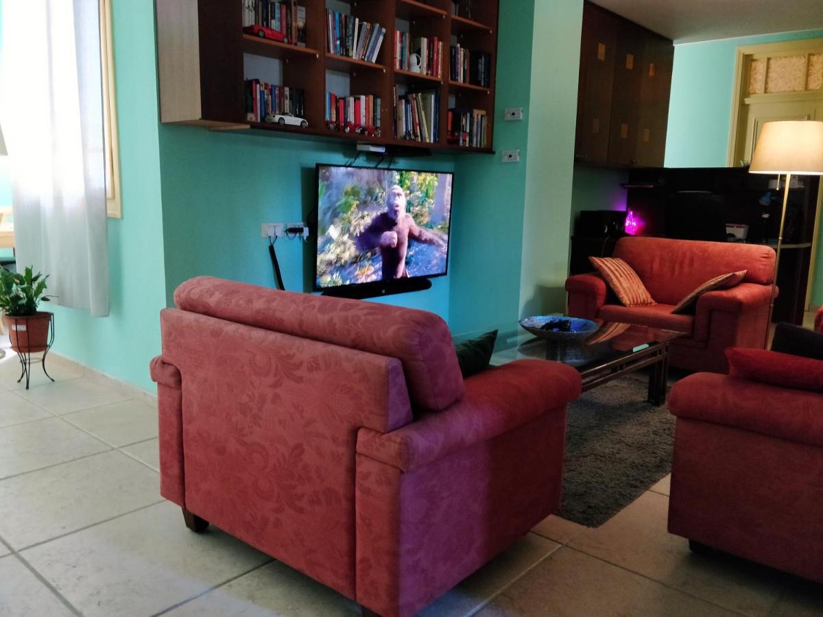 Hostel Roks Хайфа Экстерьер фото